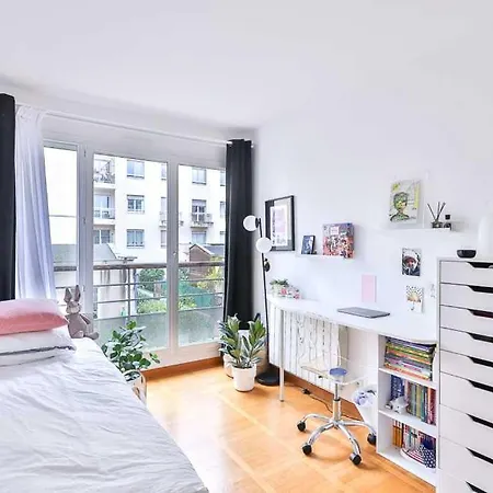 Charming House In A Spacious Setting ホテル パリ